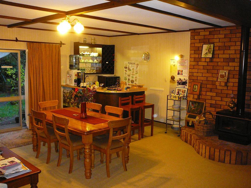 Mount Tutu Eco-Sanctuary Bed and Breakfast Ohauiti Eksteriør billede
